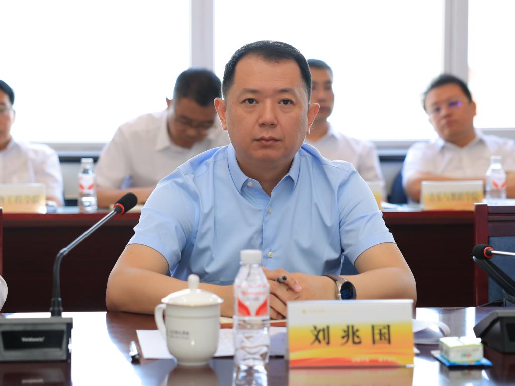 江苏大学原校长颜晓红