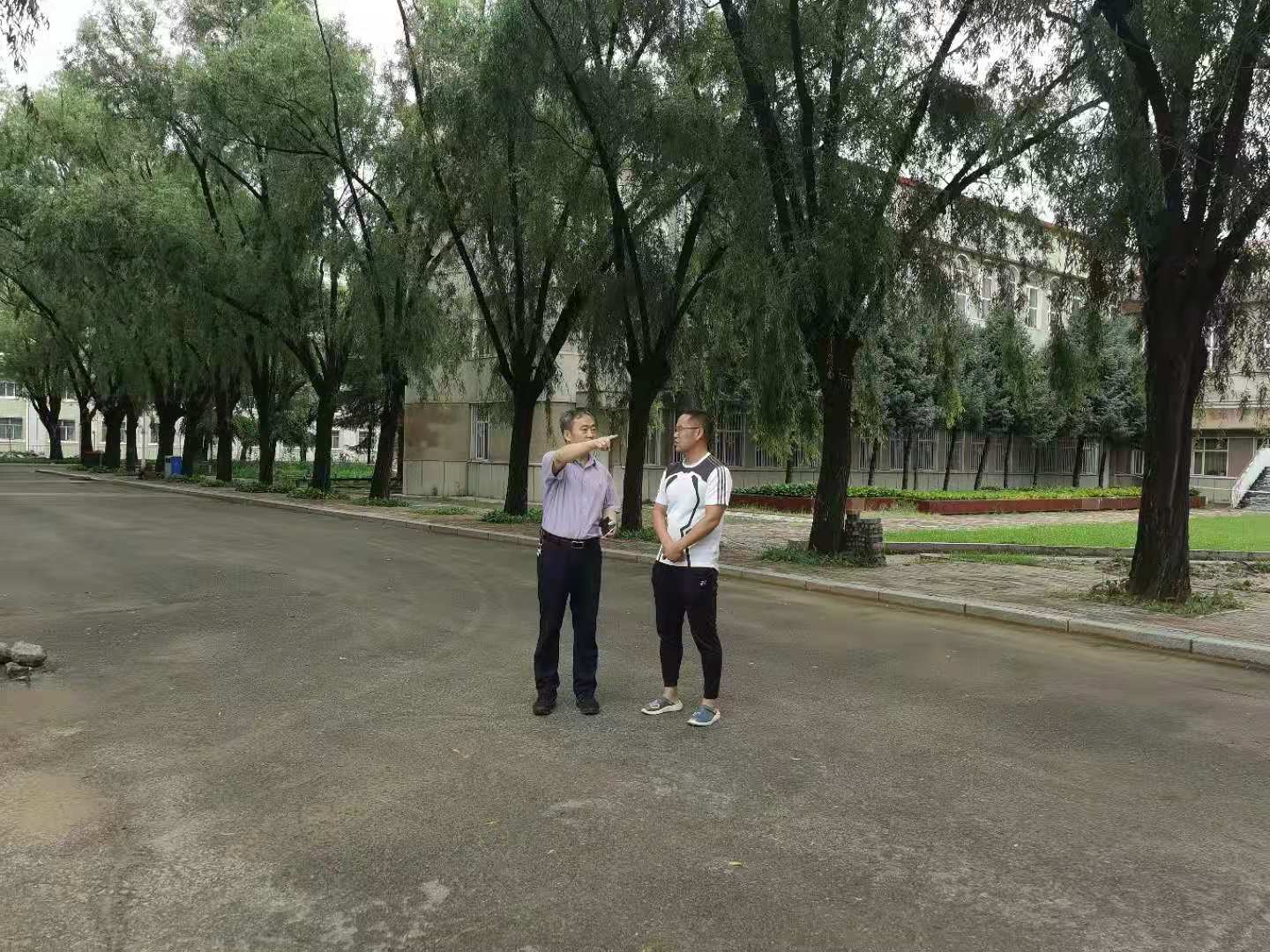 学史崇德