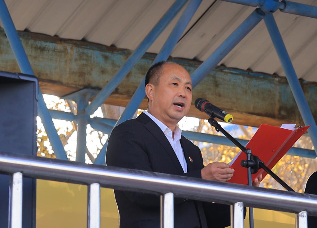 副校长张平